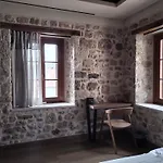 μikri Arktos Boutique Hotell 3*