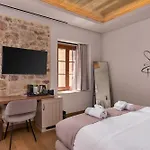 Hotel μikri Arktos Boutique 3*