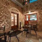 μikri Arktos Boutique Hotel