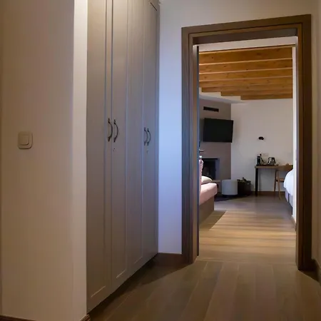 μikri Arktos Boutique Dimitsana