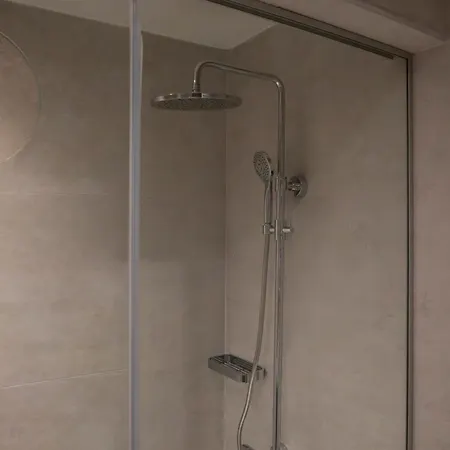 μikri Arktos Boutique