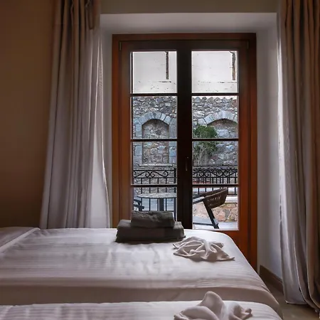 μikri Arktos Boutique Hotel 3*