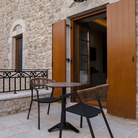 μikri Arktos Boutique Dimitsana