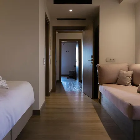 Hotel μikri Arktos Boutique 3*