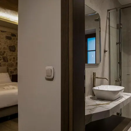 Hotel μikri Arktos Boutique 3*