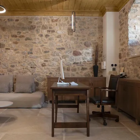 μikri Arktos Boutique Hotel 3*