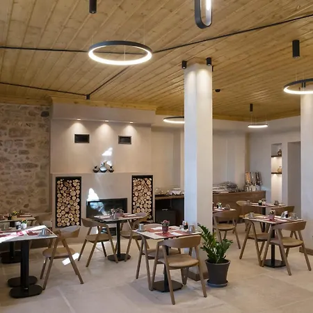 μikri Arktos Boutique מלון