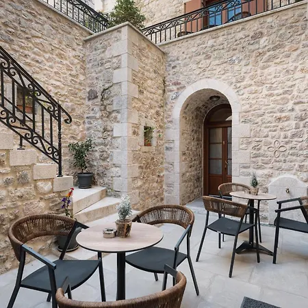 μikri Arktos Boutique Hotel 3*