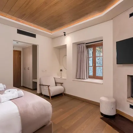 μikri Arktos Boutique Hotel 3*