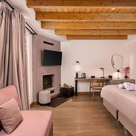 μikri Arktos Boutique Hotel 3*