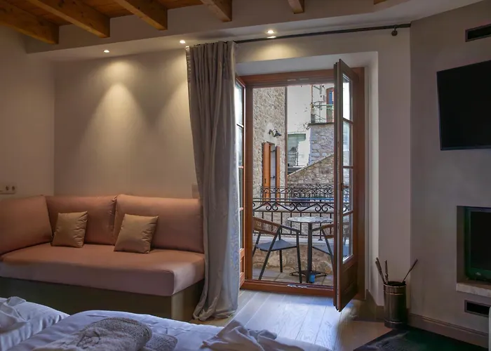 μikri Arktos Boutique Hotel 3*