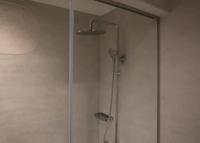 μikri Arktos Boutique